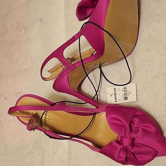 Express heel  shoes - Picture 3 of 6